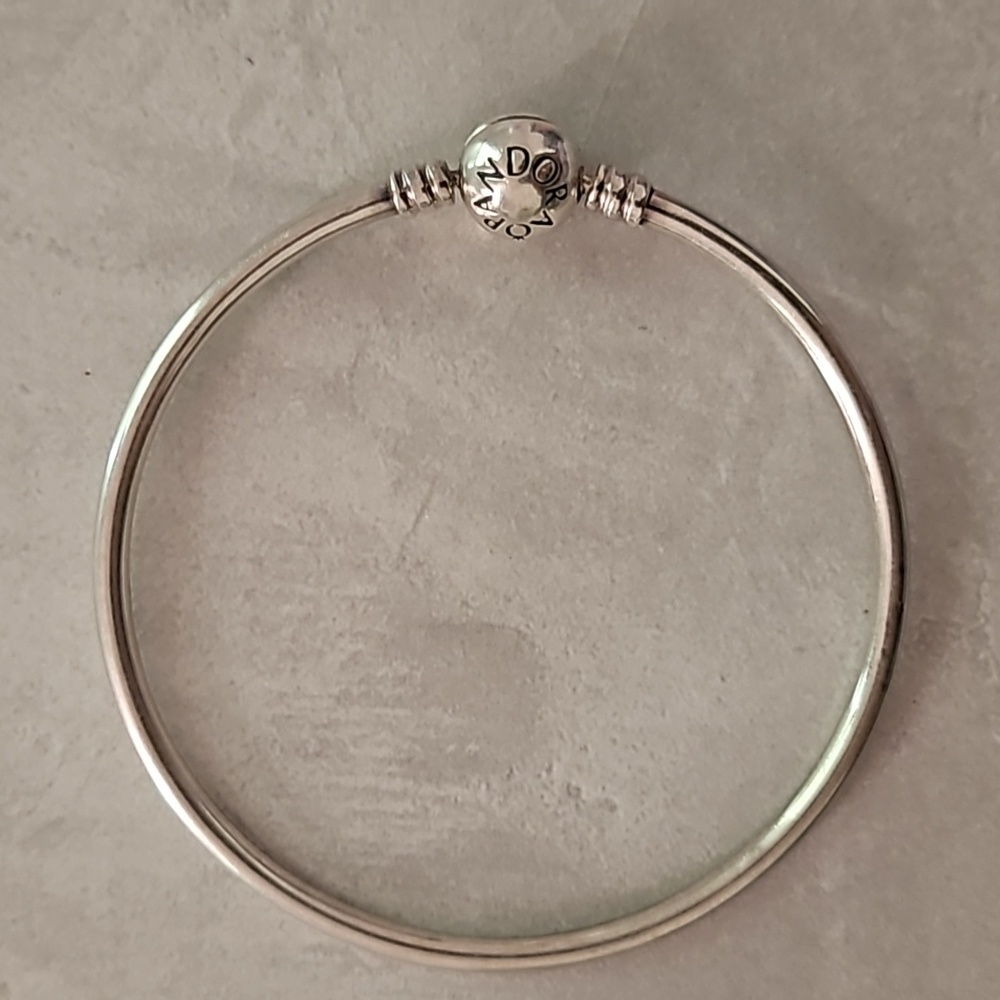 Pandora Moments Bangle 7.5